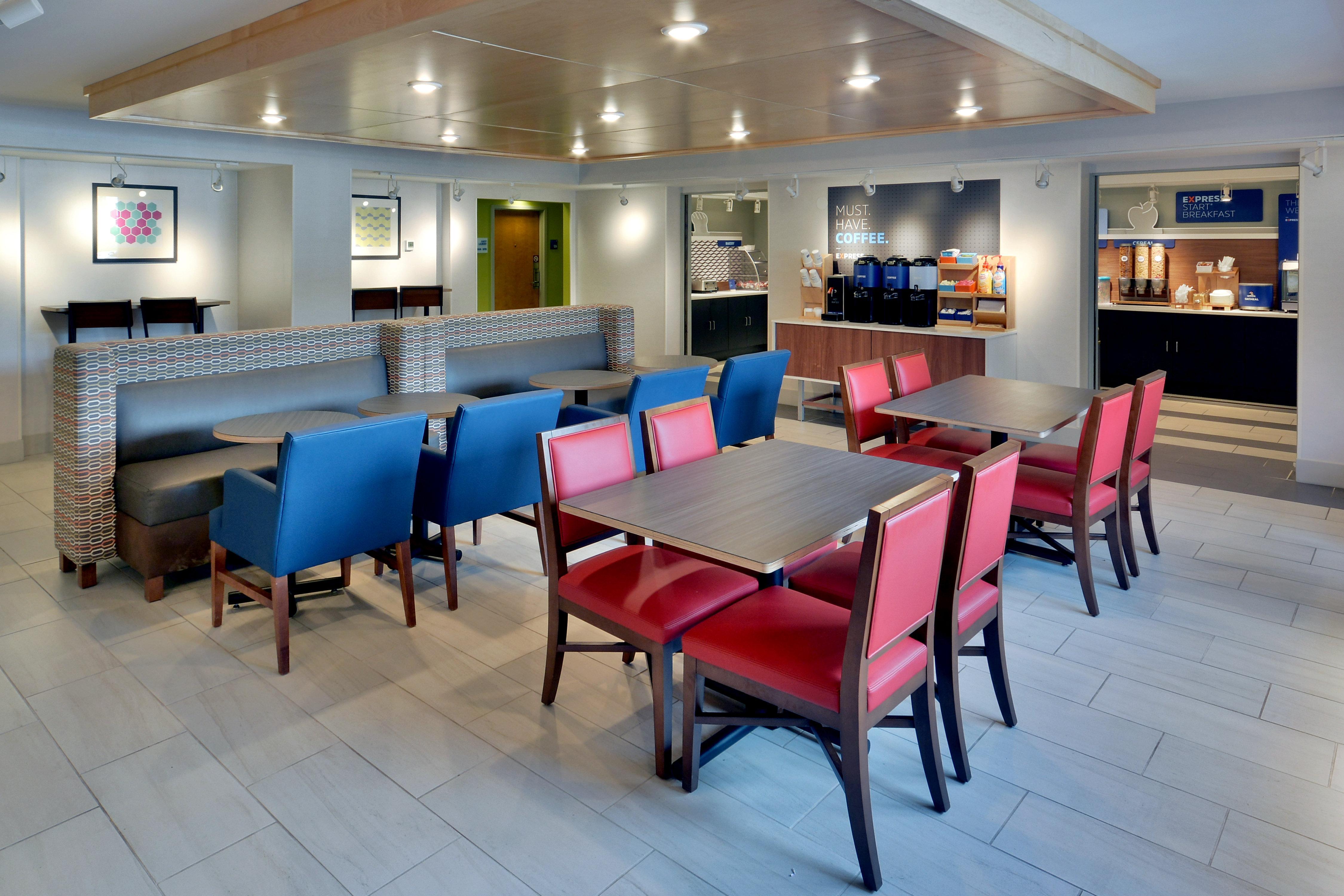 Holiday Inn Express Danville By Ihg Εξωτερικό φωτογραφία