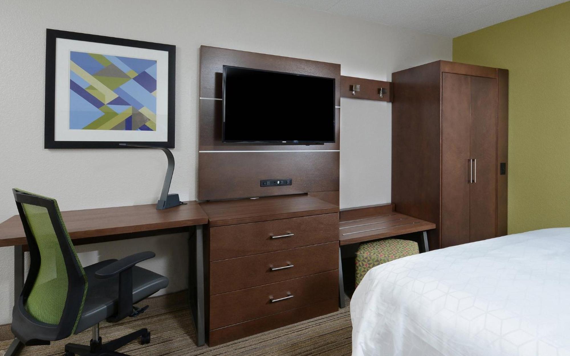 Holiday Inn Express Danville By Ihg Εξωτερικό φωτογραφία
