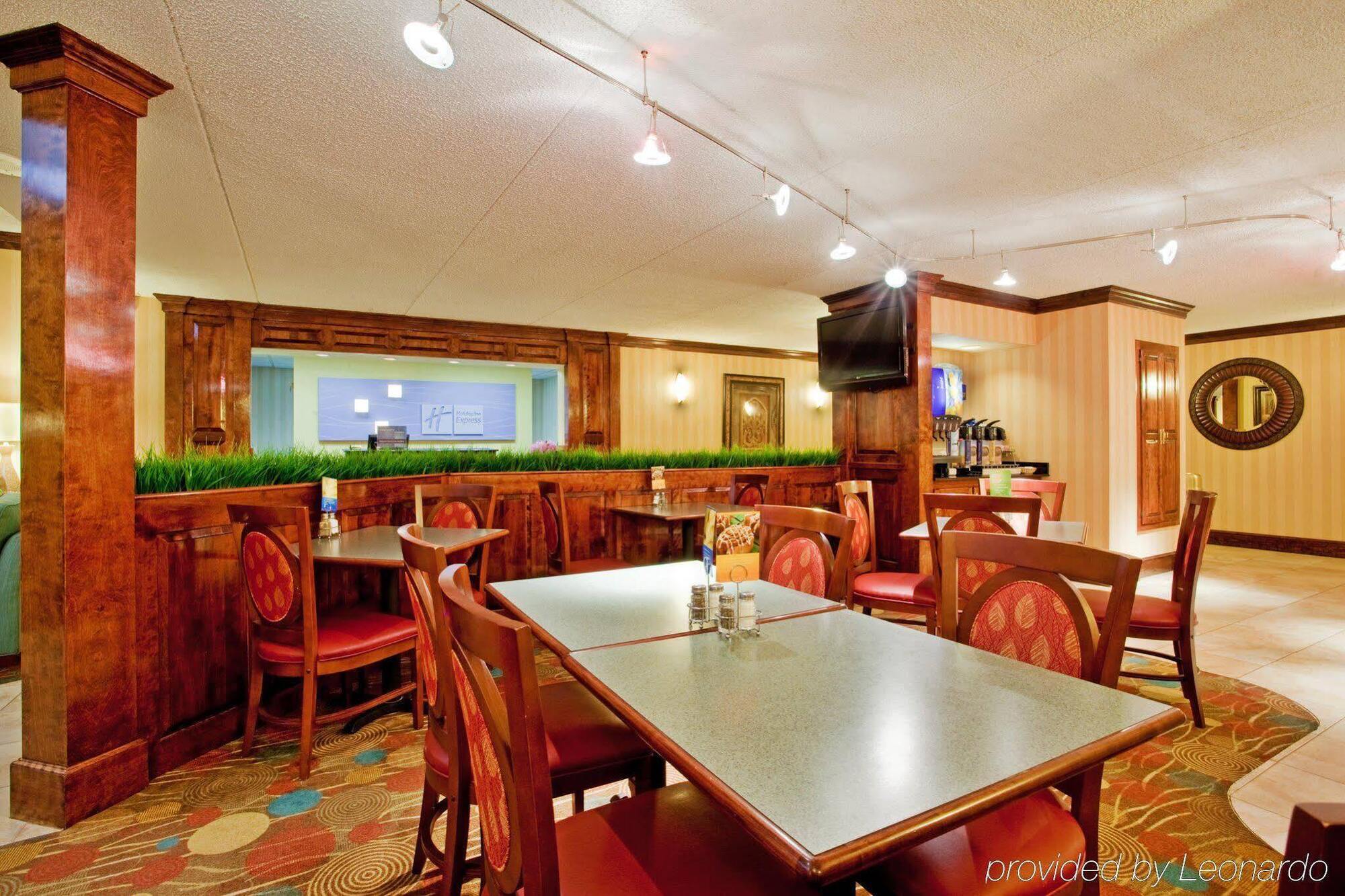 Holiday Inn Express Danville By Ihg Εξωτερικό φωτογραφία